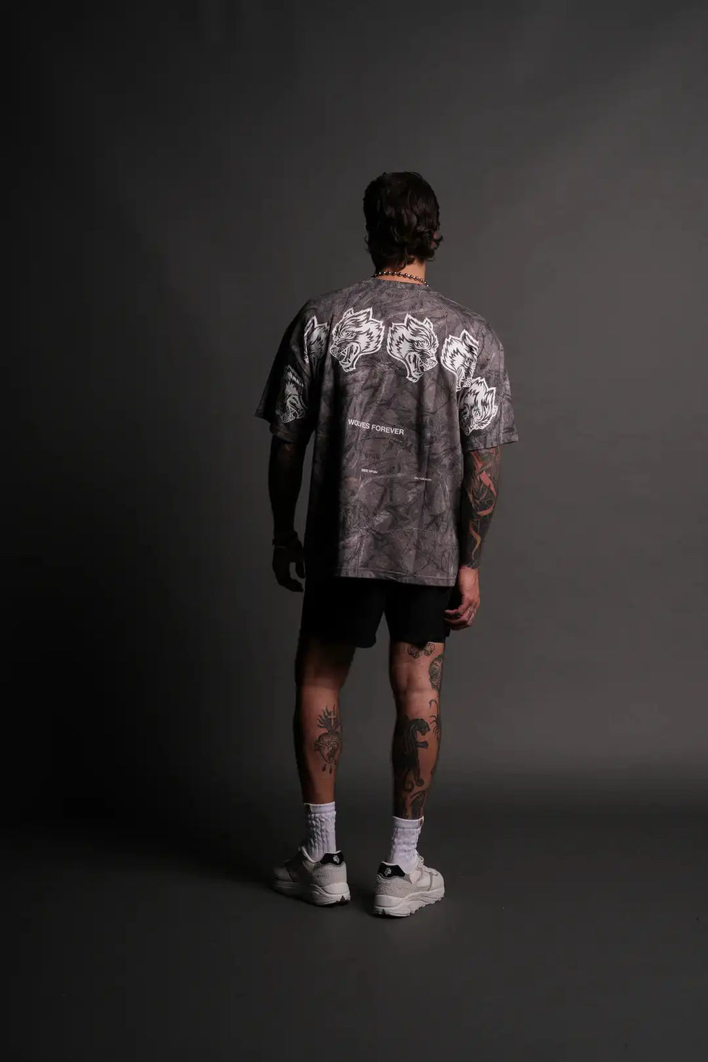Men's Oversized Camouflage T-shirt with Wolf Head Pattern Printed Short Sleeved Top